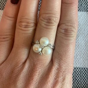 Silver pearl and crystal ring